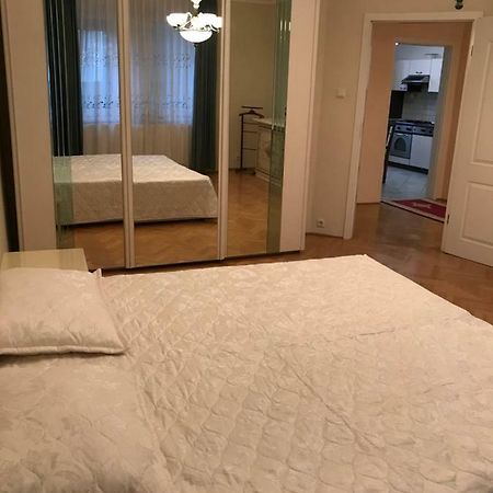 Gabor Pal 1 Apartman 2 Szoba Dunafoldvar Extérieur photo