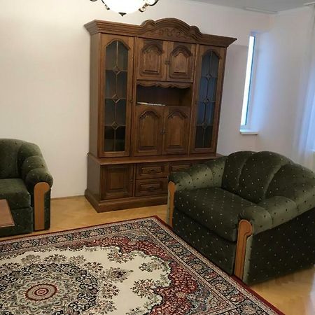 Gabor Pal 1 Apartman 2 Szoba Dunafoldvar Extérieur photo