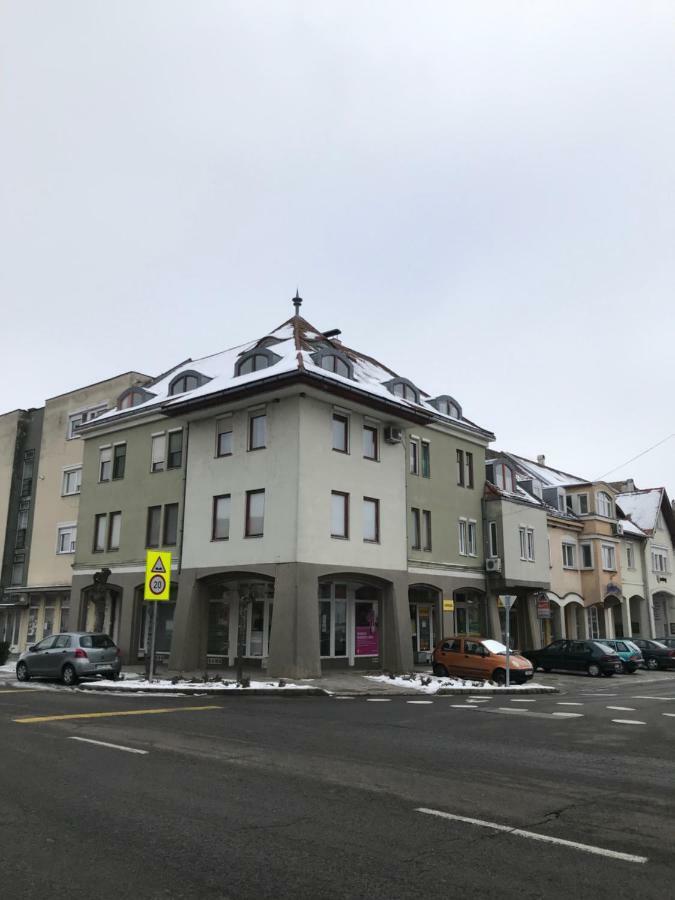 Gabor Pal 1 Apartman 2 Szoba Dunafoldvar Extérieur photo